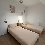 Les Brises Charming House En Bessin Port-en-Bessin-Huppain