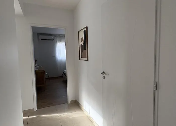 Les Brises Charming House En Bessin