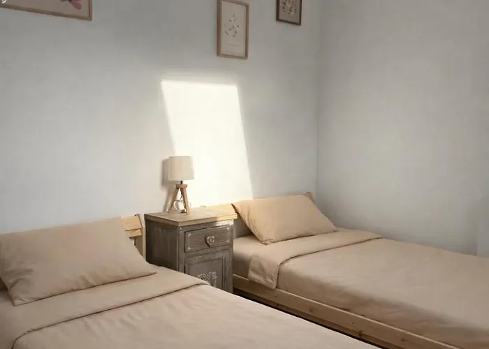 Les Brises Charming House En Bessin 度假居